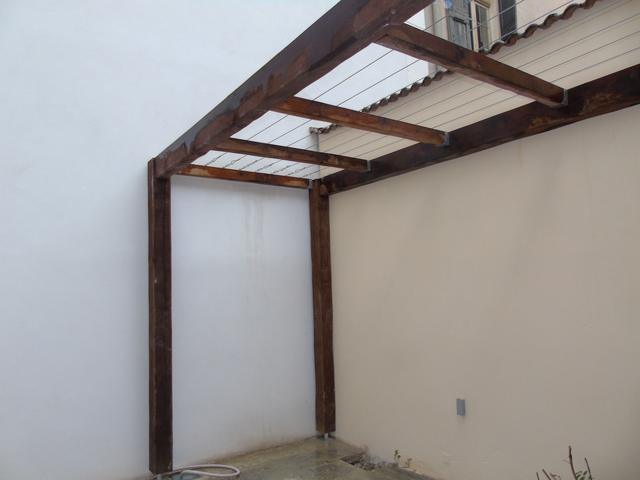 Pergola en pierre et bois, photo 1
