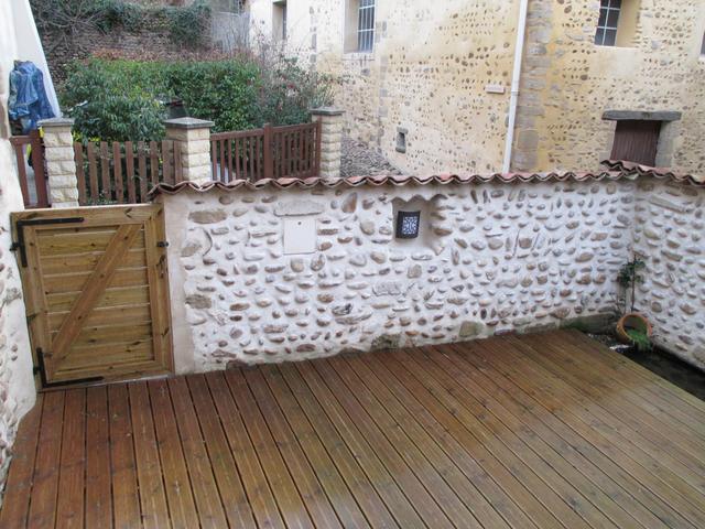 Points lumineux intégrés dans le mur